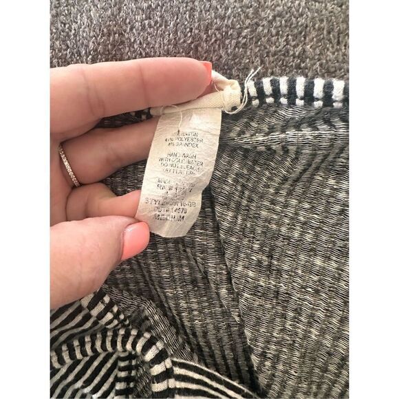 Caution to the Wind Romper - Picture 4 of 5